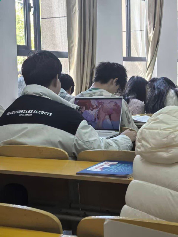 给孩子看迷糊了 #二次元给孩子看迷糊了 #二次元