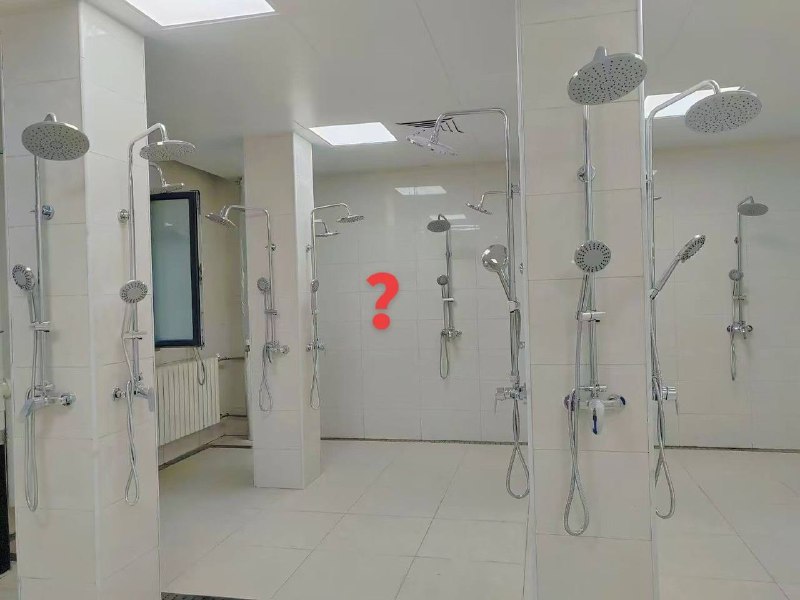 搓个腿闯人家腚上了