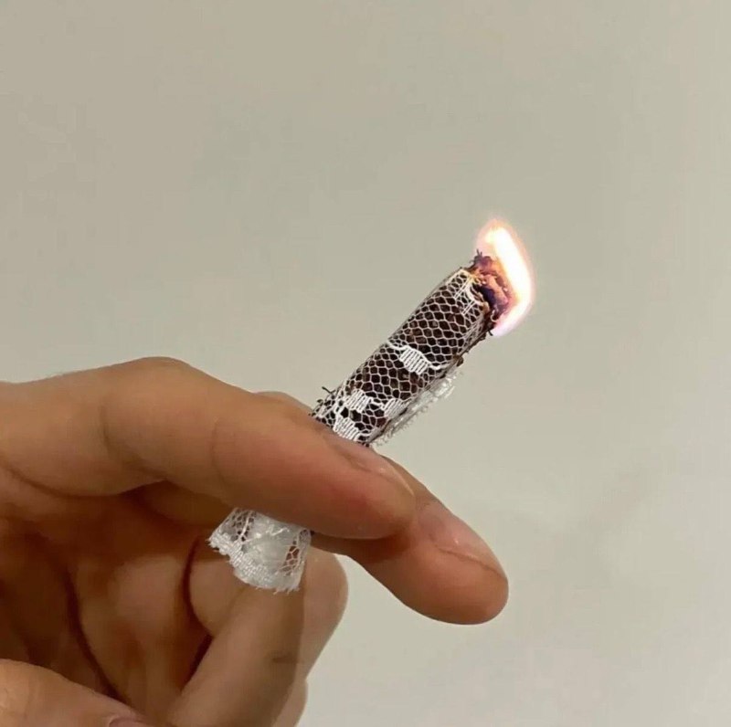 小骚烟，狠狠抽 #蕾丝小骚烟，狠狠抽 #蕾丝