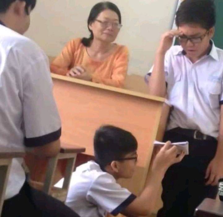 把心思花在读书上早都会背了