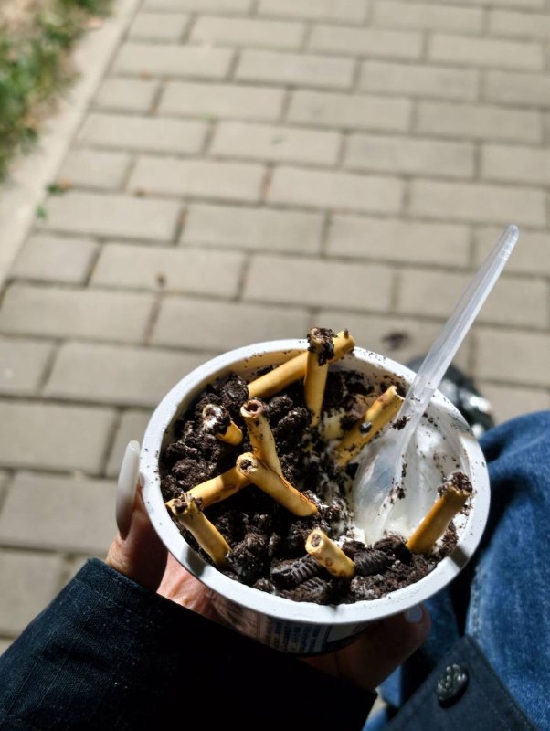 比烟爽，没烟贵，嘎巴一嚼还挺脆比烟爽，没烟贵，嘎巴一嚼还挺脆