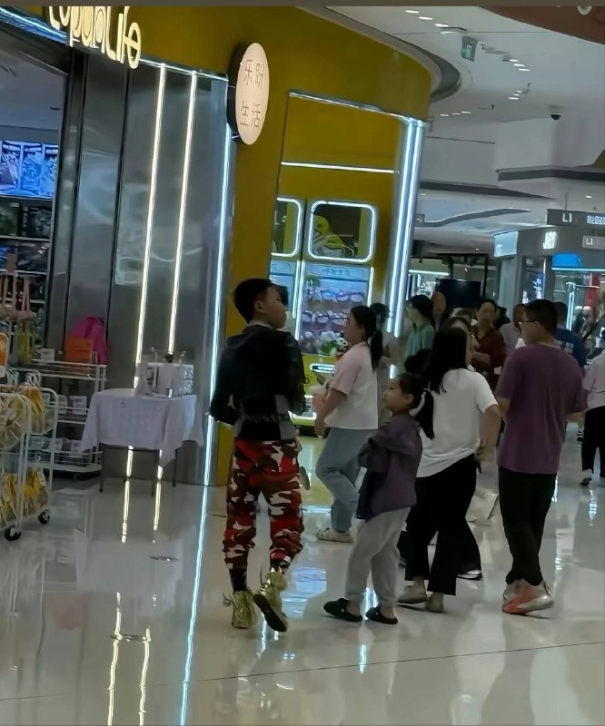 线上买不起，线下我还穿不起吗