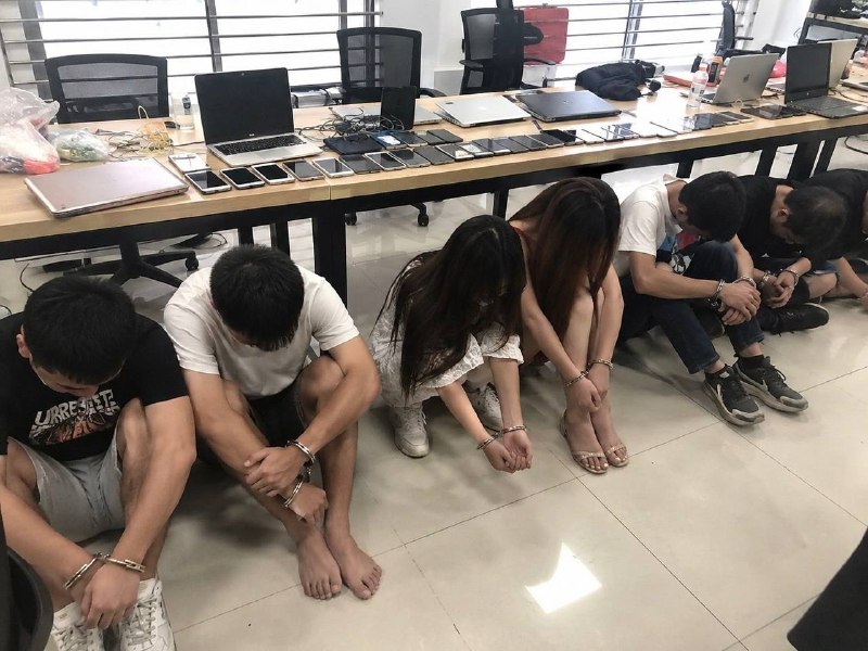 中间两个有没有人要