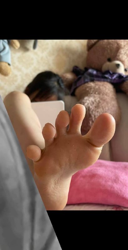 我有恐足症，我最怕别人私信给我发脚了