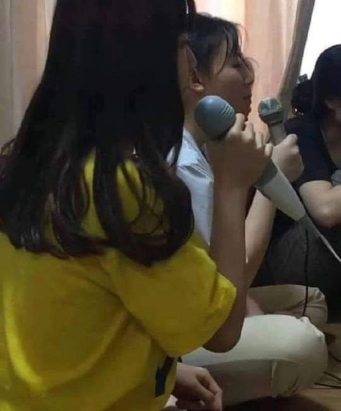 这话筒可太话筒了